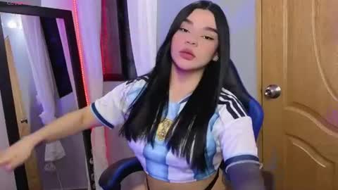 Snapshot of veronica_118 chatting on 7, 7, 2026 veronica_118 online show from 7, 7, 2026
