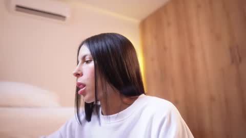 Veronica online show from 3, 2, 2026