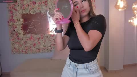 Snapshot of veronicablue1 chatting on 17, 5, 2026 Vero online show from 17, 5, 2026