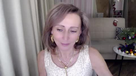 Snapshot of veronicagilbert chatting on 5, 1, 2025 Helen online show from 5, 1, 2025