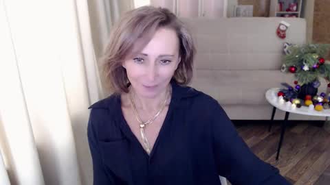 Snapshot of veronicagilbert chatting on 5, 1, 2025 Helen online show from 5, 1, 2025