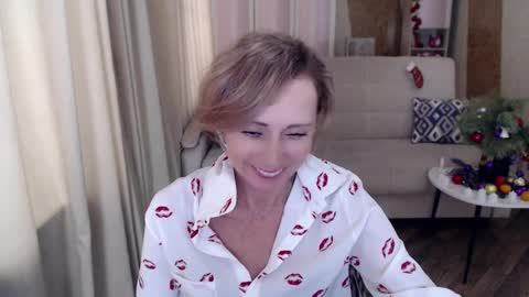 Snapshot of veronicagilbert chatting on 10, 1, 2025 Helen online show from 10, 1, 2025