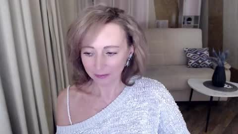 Snapshot of veronicagilbert chatting on 16, 1, 2025 Helen online show from 16, 1, 2025