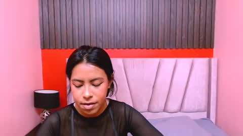 Veronica Robles online show from 4, 7, 2026
