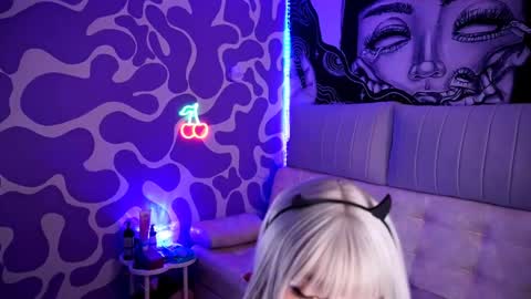        online show from 24, 4, 2026