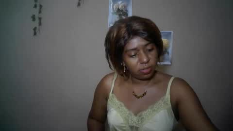 Snapshot of verronique1511 chatting on 28, 4, 2026 verronique1511 online show from 28, 4, 2026