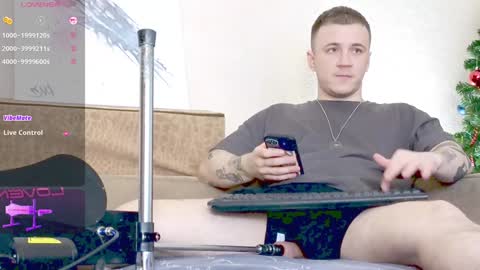 Snapshot of vers_gay chatting on 15, 12, 2024 Ethan online show from 15, 12, 2024