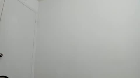 verysassypeachgoddess online show from 15, 5, 2026