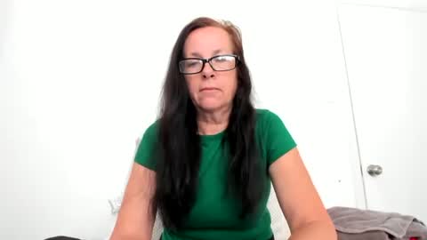 verysassypeachgoddess online show from 16, 5, 2026