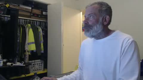 Snapshot of veryveryhairmanindenver chatting on 29, 1, 2025 hairy man online show from 29, 1, 2025
