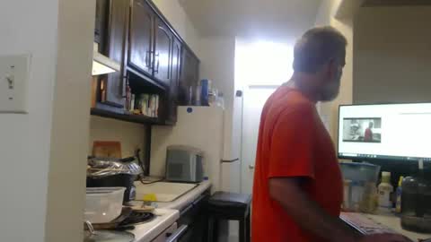 Snapshot of veryveryhairmanindenver chatting on 20, 9, 2025 hairy man online show from 20, 9, 2025