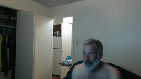 hairy man online show from 15, 2, 2026