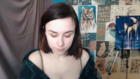 veryveryvery_shy online show from 19, 2, 2025