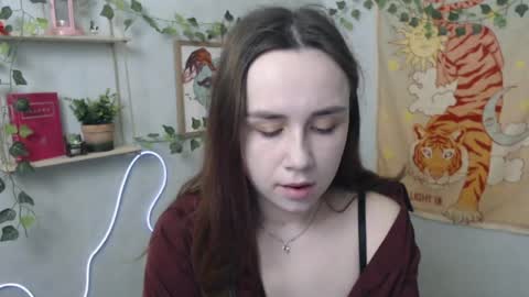 veryveryvery_shy online show from 21, 4, 2026