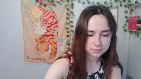 veryveryvery_shy online show from 16, 5, 2026