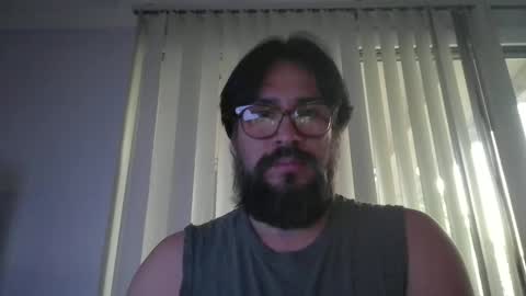 vesturelove online show from 5, 10, 2025