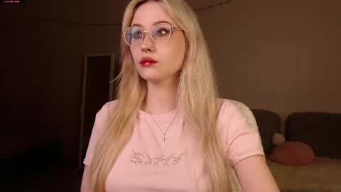 Snapshot of vetta_dey chatting on 5, 8, 2026 Iva online show from 5, 8, 2026