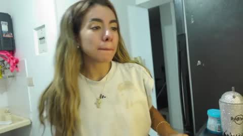 Sofa  online show from 18, 4, 2026