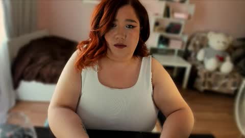 Snapshot of vi__vixen chatting on 16, 9, 2025 Vi Vixen online show from 16, 9, 2025