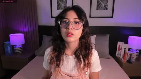 Snapshot of vi_anaya chatting on 14, 10, 2025 Anaya online show from 14, 10, 2025