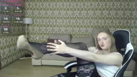 vi_luxxxy online show from 23, 4, 2026