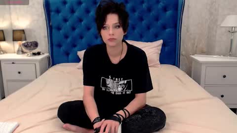 Via online show from 24, 10, 2025