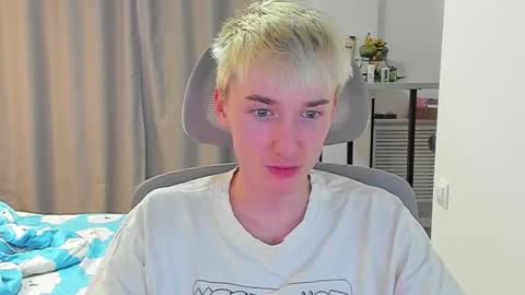 vibemygirl online show from 9, 10, 2025