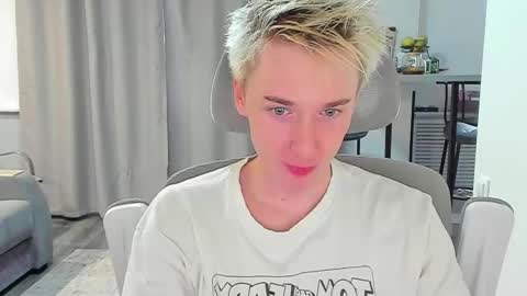 vibemygirl online show from 11, 10, 2025