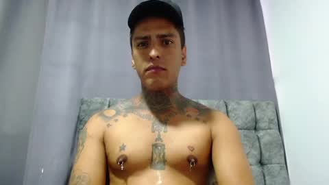 Snapshot of vicctorzc chatting on 9, 6, 2026 Victor cardenas online show from 9, 6, 2026