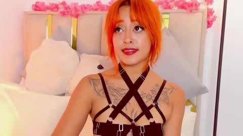 Snapshot of vicioushorse33 chatting on 24, 10, 2025 Sophie and Stan online show from 24, 10, 2025