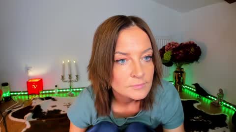 ViciousQueenu can call me Laura online show from 10, 11, 2025