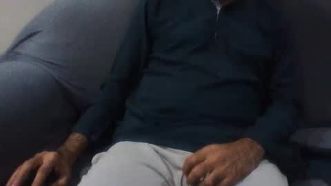 Snapshot of vicky_5540 chatting on 15, 12, 2025 Big Dick Sxy Ass online show from 15, 12, 2025