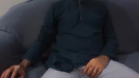 Snapshot of vicky_5540 chatting on 17, 12, 2025 Big Dick Sxy Ass online show from 17, 12, 2025