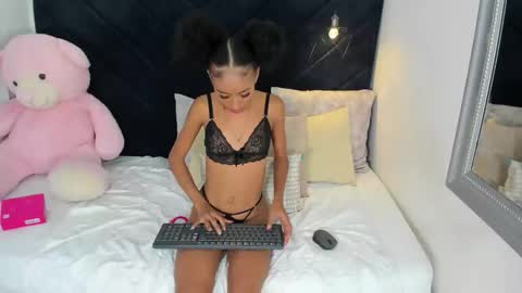 Vicky Castillo online show from 29, 5, 2026