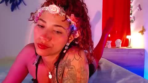 Snapshot of vicky_crazy chatting on 29, 12, 2024 Vicky  online show from 29, 12, 2024