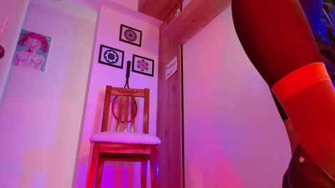 Snapshot of vicky_crazy chatting on 6, 1, 2025 Vicky  online show from 6, 1, 2025