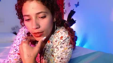 Snapshot of vicky_crazy chatting on 8, 1, 2025 Vicky  online show from 8, 1, 2025