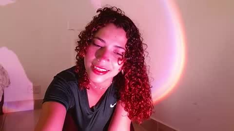 Snapshot of vicky_crazy chatting on 24, 1, 2025 Vicky  online show from 24, 1, 2025