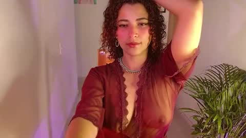 Snapshot of vicky_crazy chatting on 1, 2, 2025 Vicky  online show from 1, 2, 2025