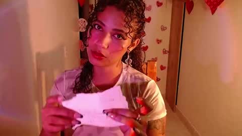 Snapshot of vicky_crazy chatting on 21, 2, 2025 Vicky  online show from 21, 2, 2025