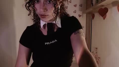 Snapshot of vicky_crazy chatting on 24, 2, 2025 Vicky  online show from 24, 2, 2025