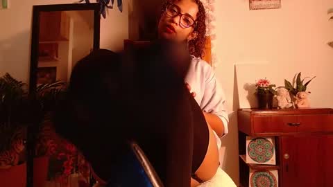 Snapshot of vicky_crazy chatting on 1, 3, 2025 Vicky  online show from 1, 3, 2025