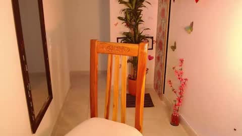 Snapshot of vicky_crazy chatting on 1, 3, 2025 Vicky  online show from 1, 3, 2025