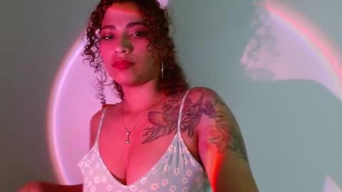 Snapshot of vicky_crazy chatting on 9, 3, 2025 Vicky  online show from 9, 3, 2025