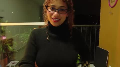 Snapshot of vicky_crazy chatting on 25, 10, 2025 Vicky  online show from 25, 10, 2025