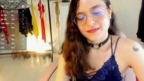 Vicky online show from 13, 12, 2024