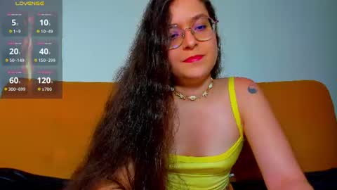 Snapshot of vicky_cristinax chatting on 23, 7, 2026 Vicky online show from 23, 7, 2026