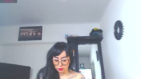 Snapshot of vicky_hotmilf chatting on 8, 7, 2026 Vicky online show from 8, 7, 2026