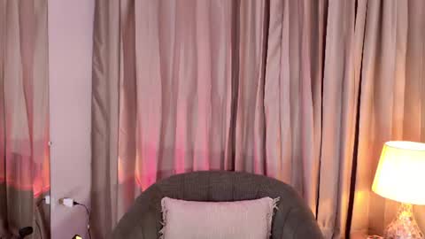 Snapshot of vicky_kittyy chatting on 4, 7, 2026 Amy online show from 4, 7, 2026