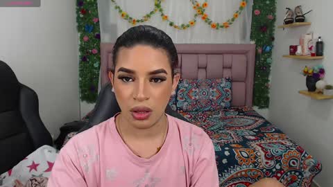 Snapshot of vickyxdany chatting on 7, 12, 2024 vickyxdany online show from 7, 12, 2024